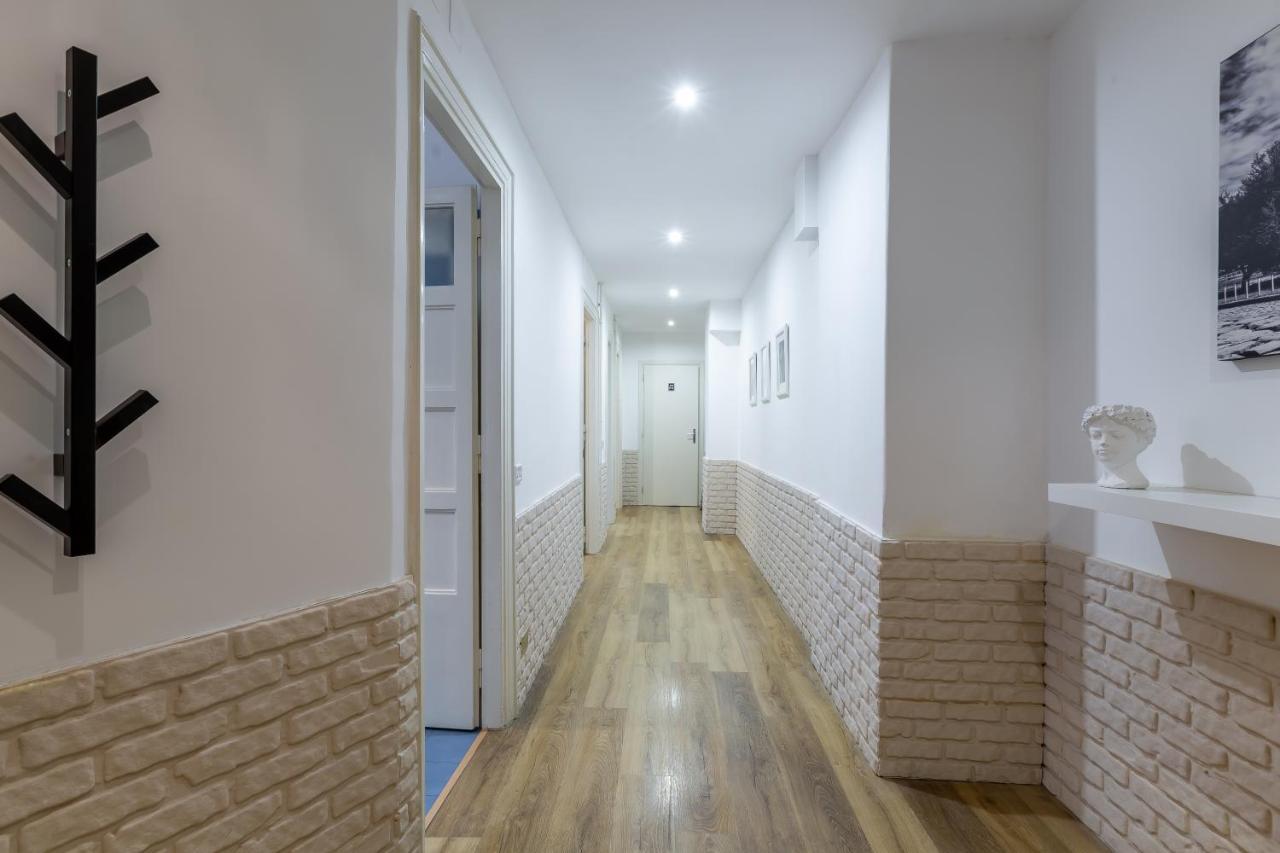 Imperium House - Con Giardino Privato, 3 Minuti Da Metro Piazza Bologna, A-c, *