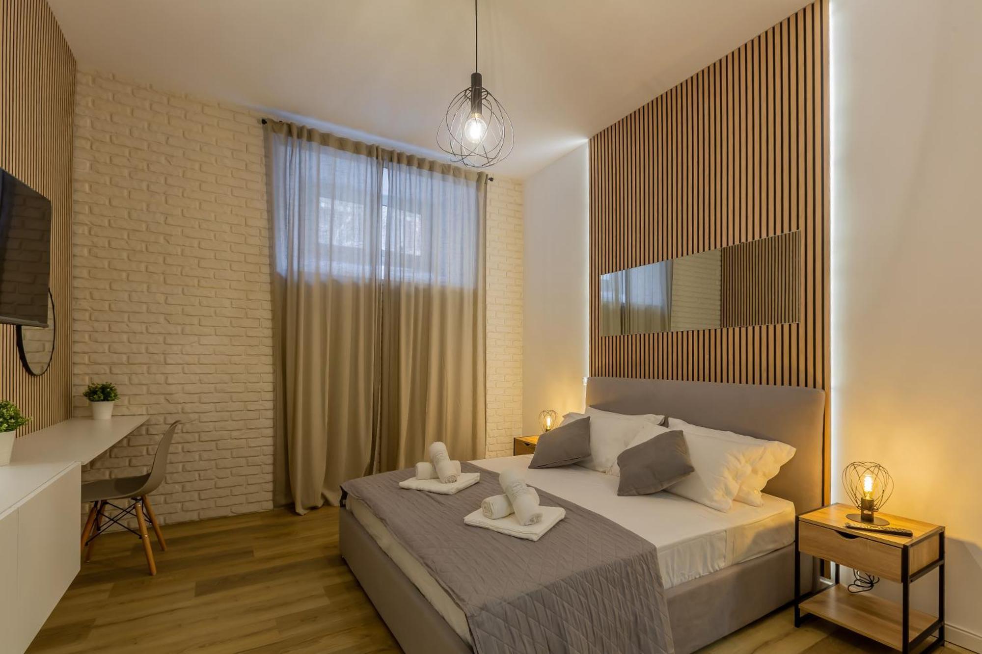 Imperium House - Con Giardino Privato, 3 Minuti Da Metro Piazza Bologna, A-c, * Rome